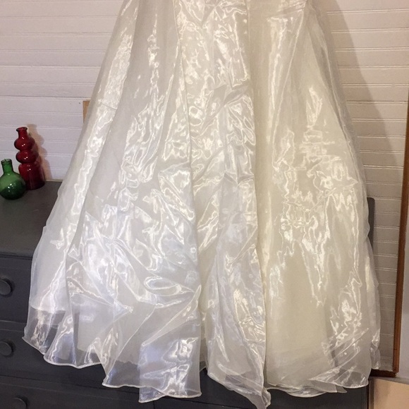 Cream/Off White Colored Wedding dress SZ Large - Picture 3 of 6